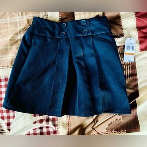 Nautica girls navy blue pleated skirt.
